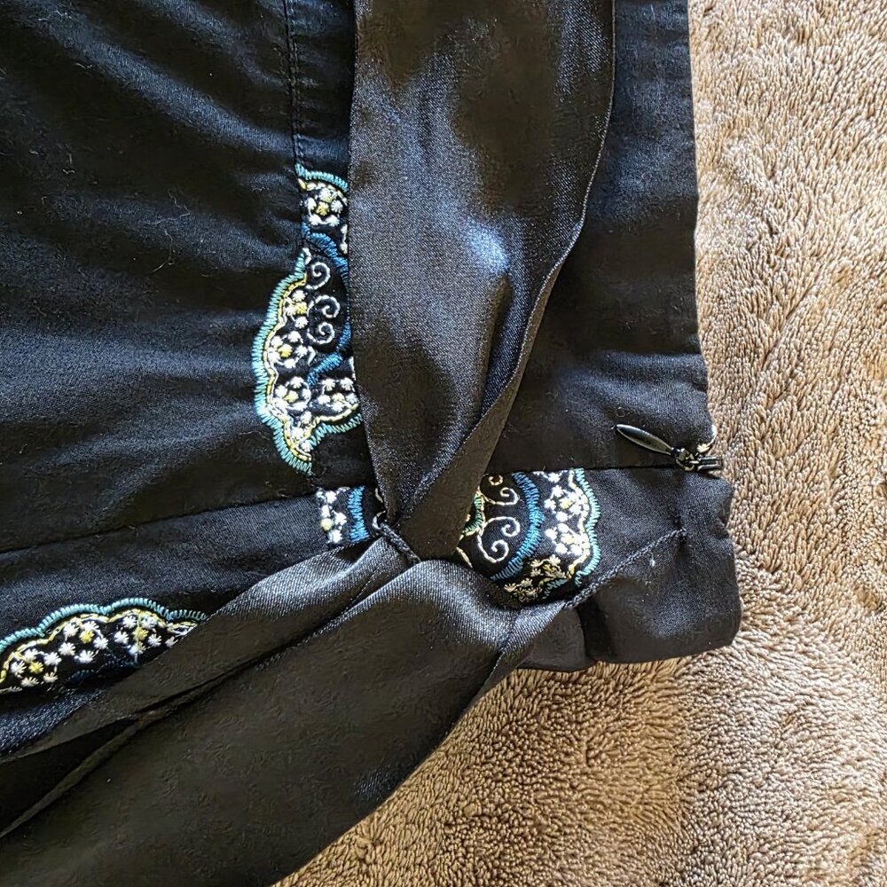 HEART SOUL Embroidered Cotton Wrap Skirt - Boho Medallion Festival Chic 3/S - Picture 12 of 12